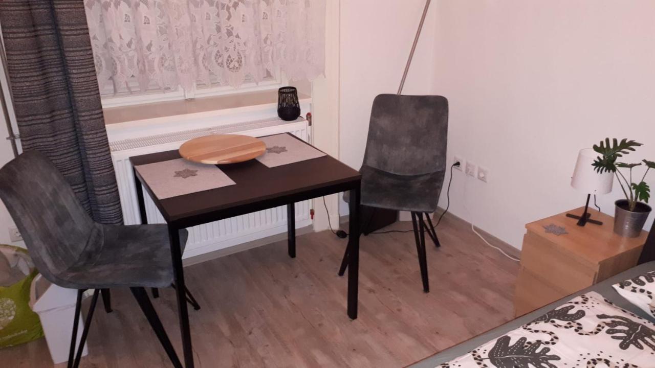 Garibaldik Apartman Apartment Budapest Bagian luar foto